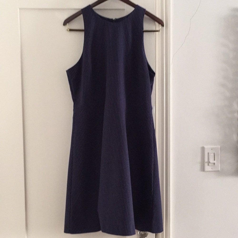 MAKE AN OFFER!! Banana Republic Summer ‘17 dress